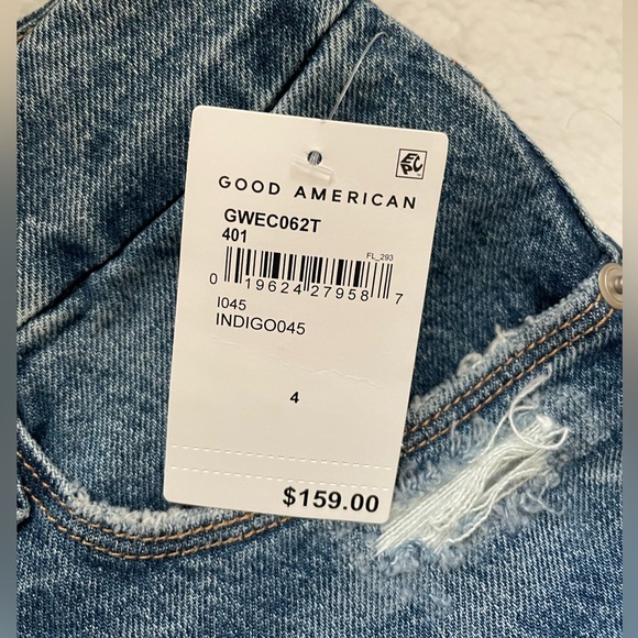 NWT Good American The Weekender High Rise Loose Fit Raw Hem Distressed Blue - Picture 5 of 8